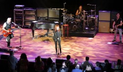 Pat Benatar & Neil Giraldo In Concert - Ryman Auditorium - Nashville, TN